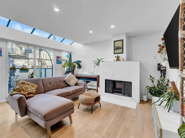 2125 York Ave #204, Vancouver, BC V6K 1C4