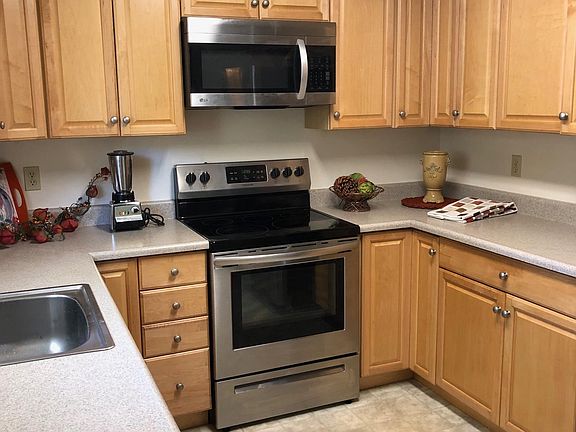 5th image of 457 Anza Ct