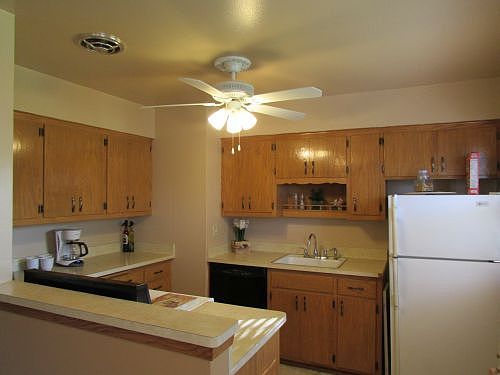 4th image of 7720 W Fiebrantz Ave