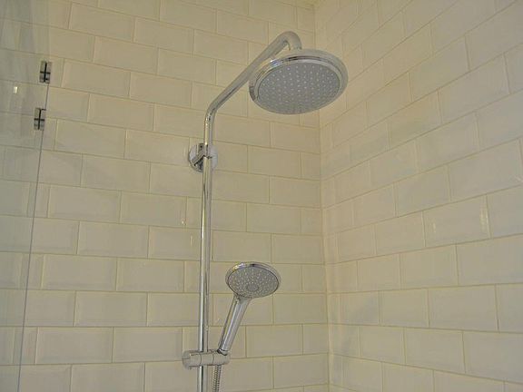 5th image of 3050 Los Prados St APT 9