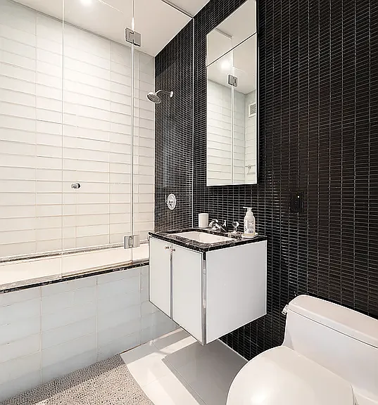 25 Broad St #8G — Photo 4