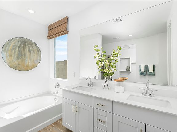 PHX_Silva-Farms_Lark_Bathroom_17740-W-Washington-St