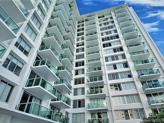 4th image of 1000 West Ave APT 824