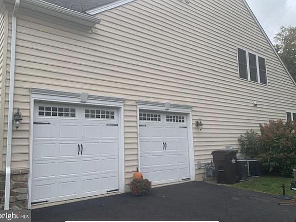 4th image of 1212 Revere Dr