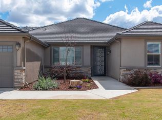 3121 W Lark Ave, Visalia, CA 93291