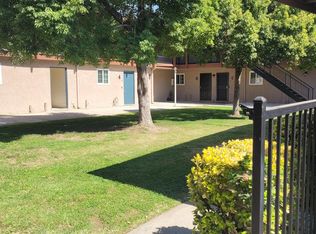 1450 W Walnut Ave APT 13, Visalia, CA 93277