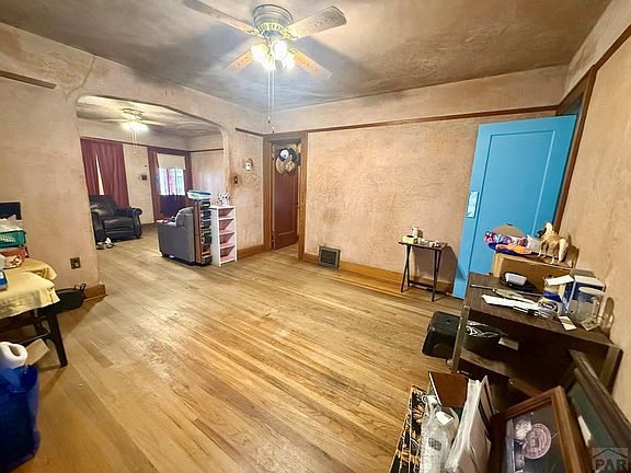 5th image of 638 Vine Ave