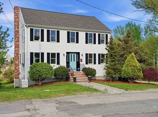 42 Duck Ln, Hull, MA 02045