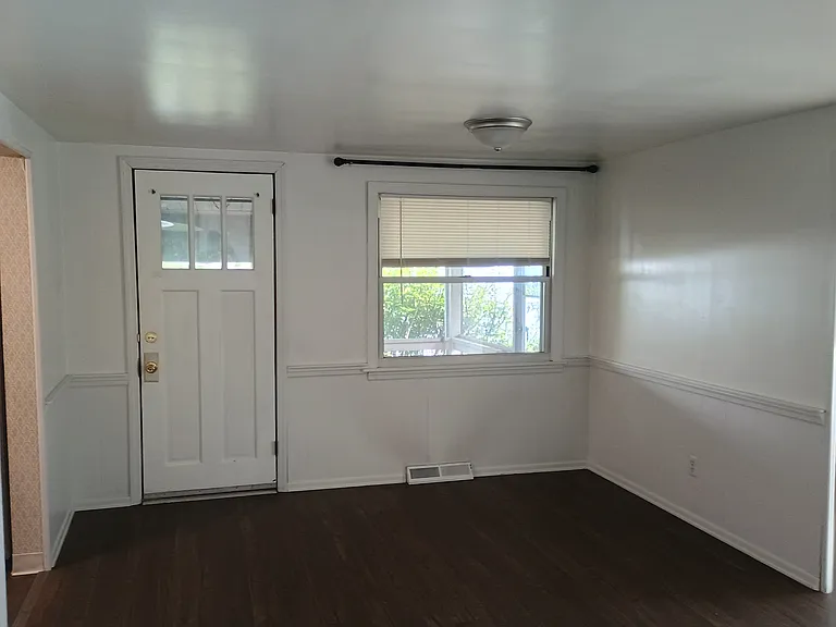 835 Smithfield St — Photo 3