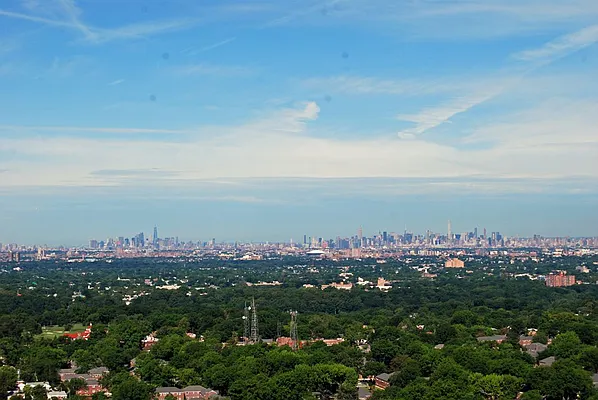 Sold by Magic of Great Neck Realty Inc. | media 41