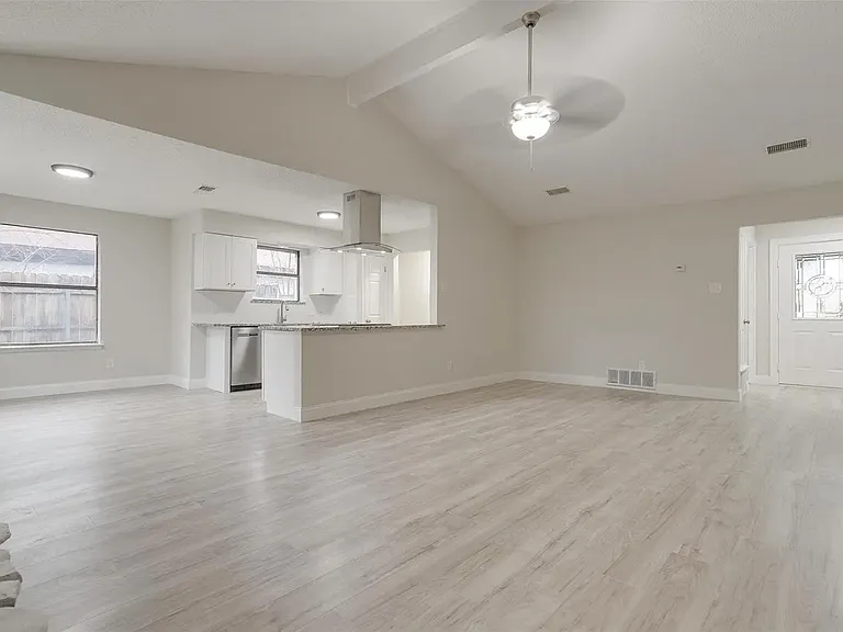 6105 Judy Ct — Photo 10