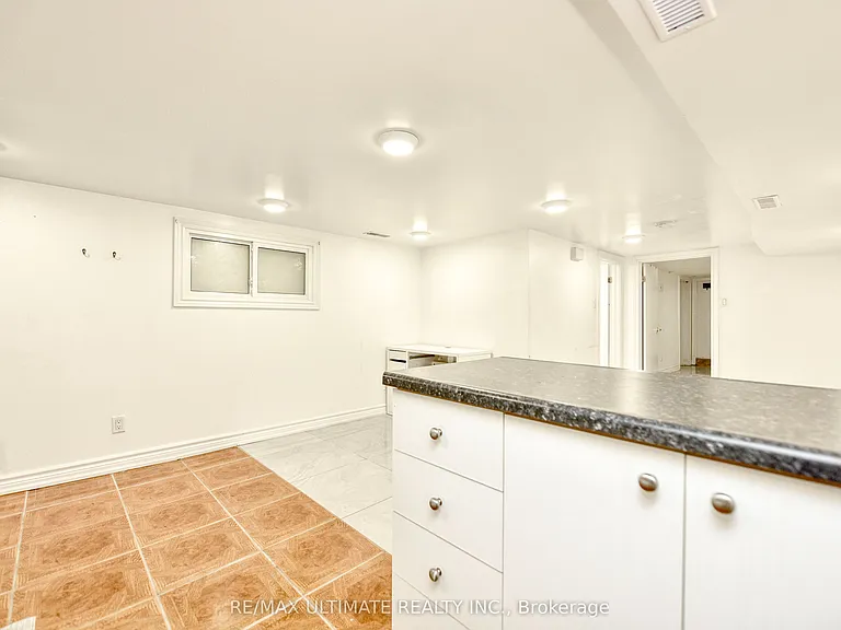 433 Symington Ave #BASEMENT — Photo 8