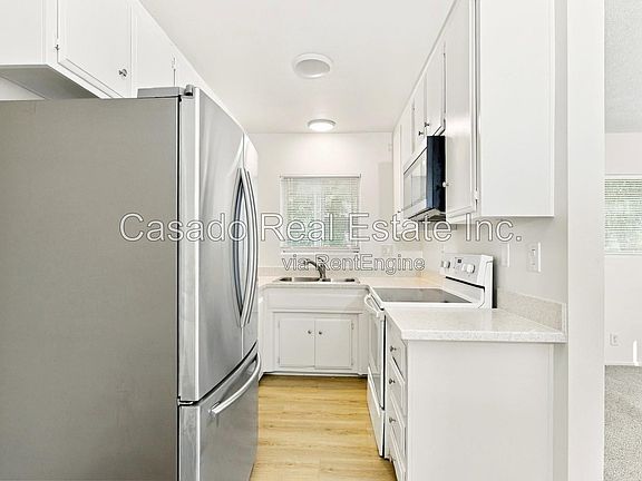 5th image of 739 Chestnut Ave Unit 2