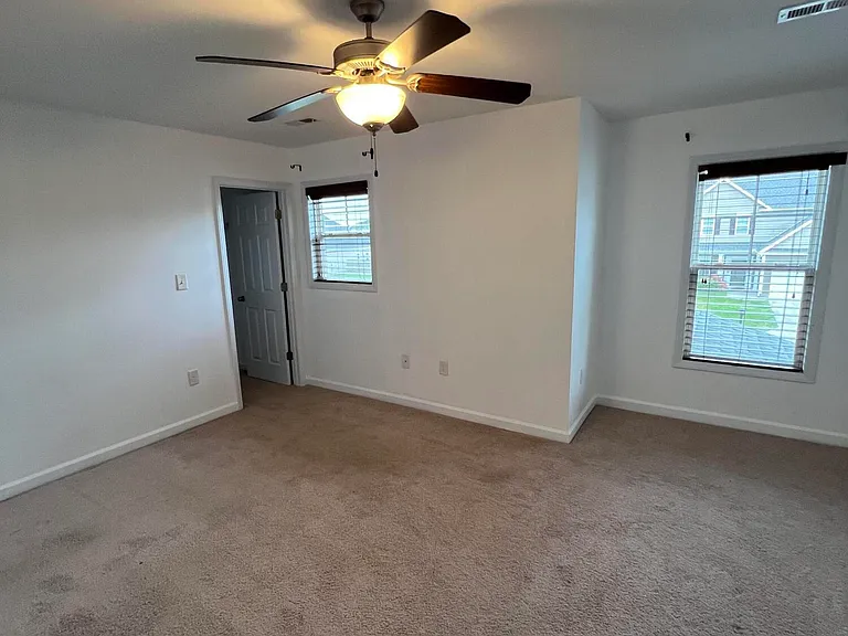 608 Cheltenham Dr — Photo 37