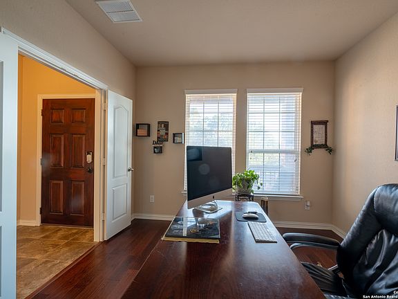 5th image of 7527 Presidio Haven