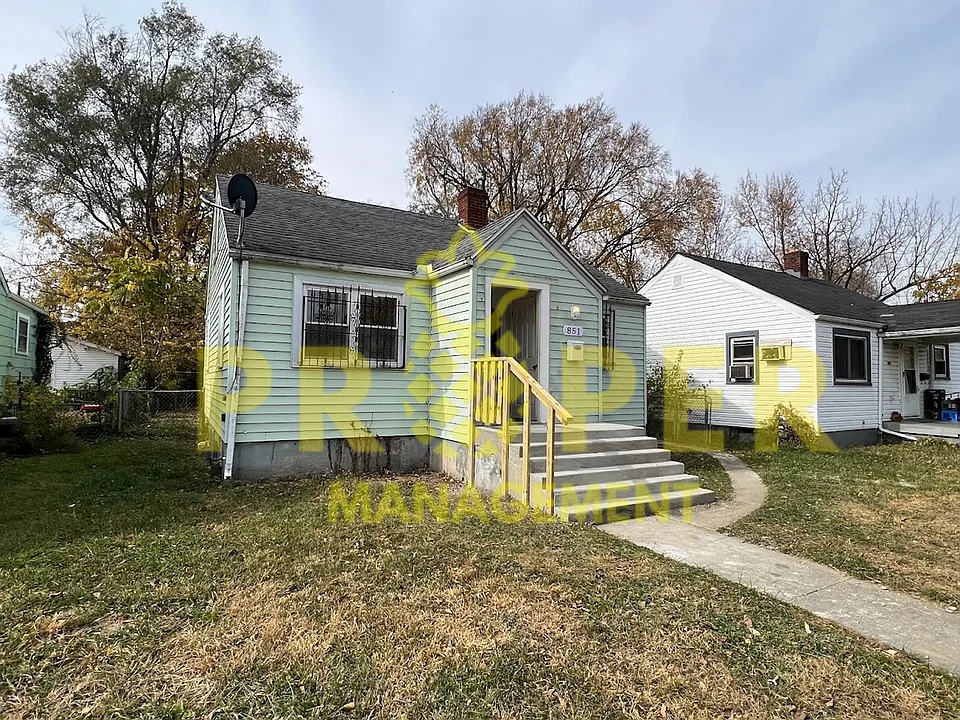 851 Huron Ave