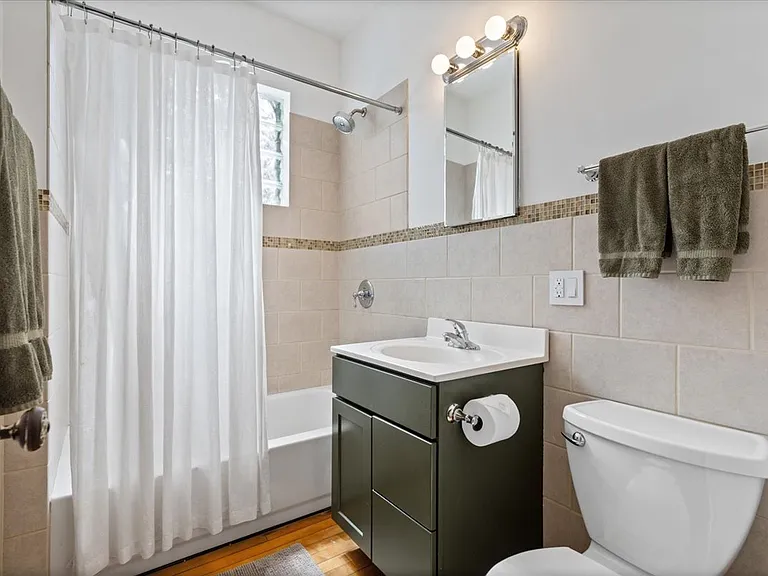 2206 W Eastwood Ave #2 — Photo 12