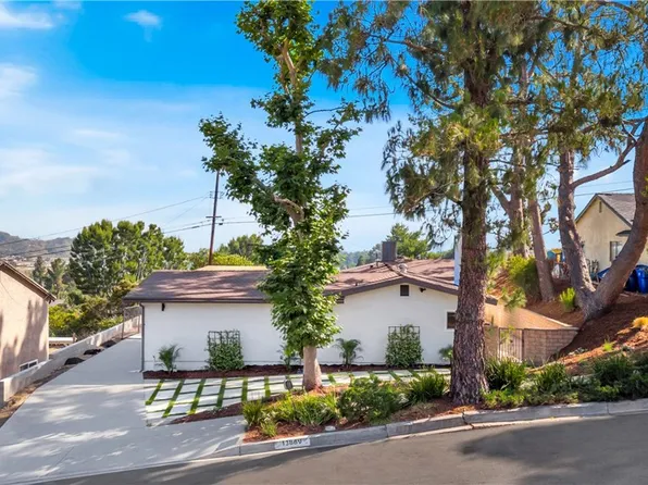 13869 Tucker Ave, Sylmar, CA 91342