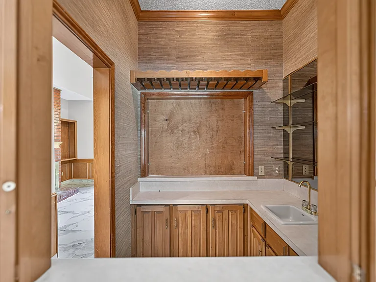 2105 Rolling Oak Ln — Photo 14