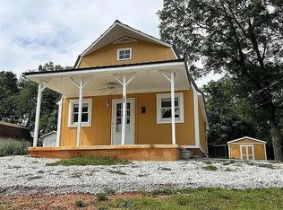 120 Perry Ln, Central, SC 29630