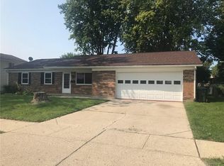684 Stonyridge Ave, Troy, OH 45373