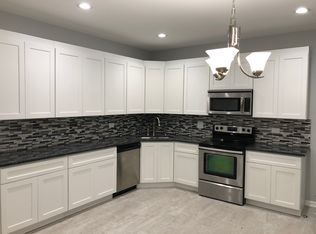 179 Knollwood Ct, Wood Dale, IL 60191