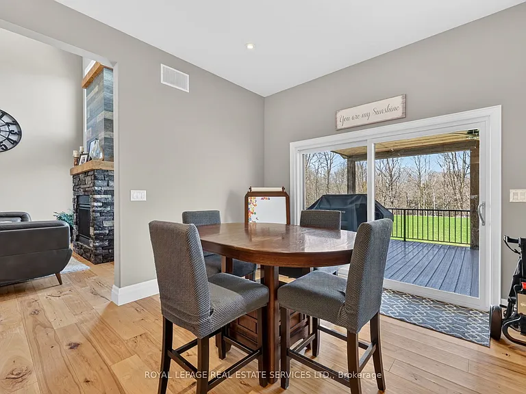 18 Walnut Dr — Photo 7