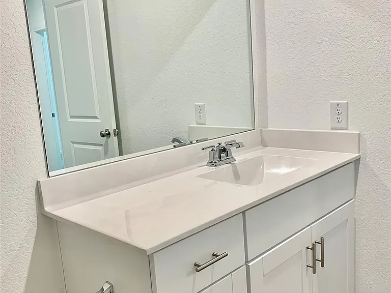 1024 Greenshank Dr — Photo 20