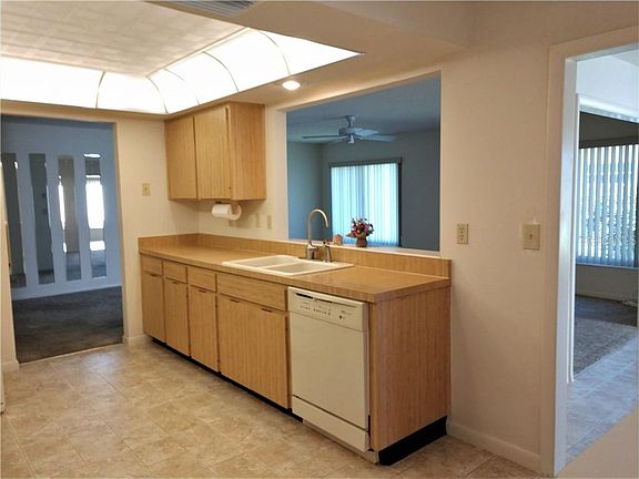 5th image of 3459 Mainlands Blvd S #6