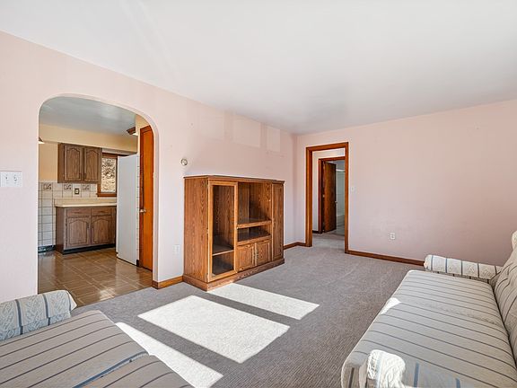 3rd image of 7510 Noblestown Rd