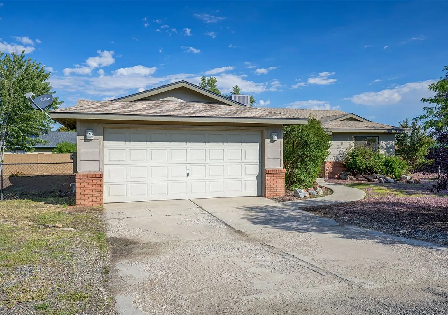3 Bedroom / 2 Bath home in Prescott Valley for Rent! — Photo 3
