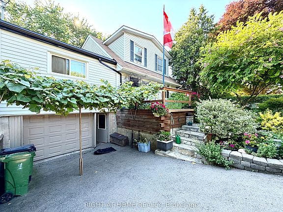 3rd image of 30 Allister Ave