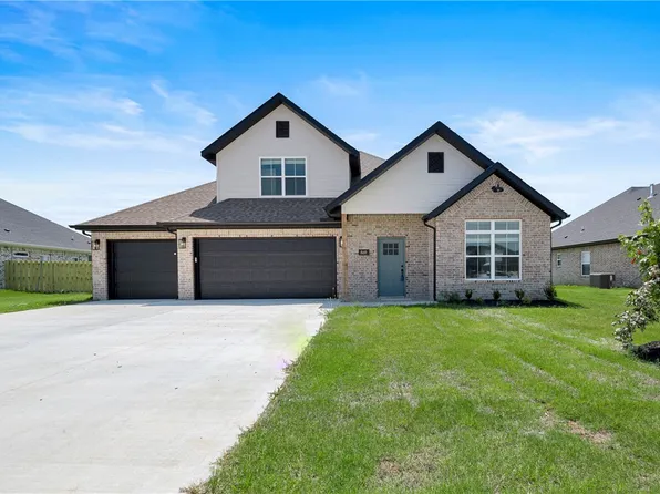 869 Bellagiola Ave, Tontitown, AR 72762