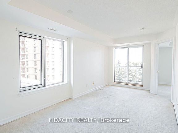 5th image of 310 Central Park Dr #4B