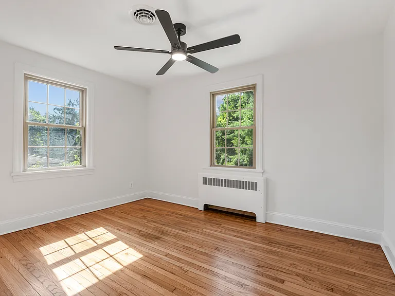 1708 Willow Ave — Photo 27