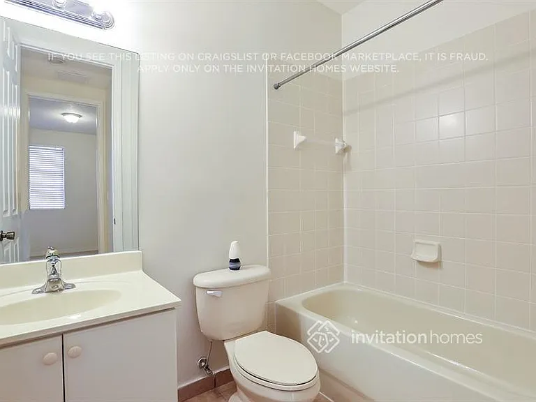 666 NE 35th Ave — Photo 11