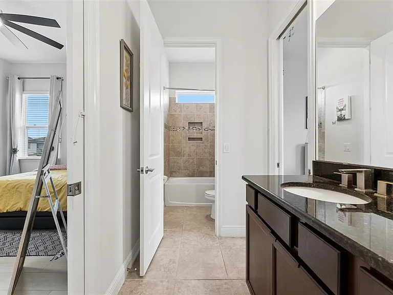 8033 Nemours Pkwy — Photo 32