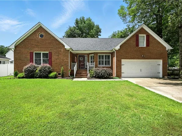 536 Lake Crest Dr, Chesapeake, VA 23323