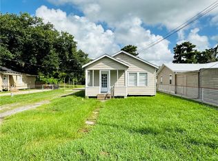 115 Early St, Paradis, LA 70080