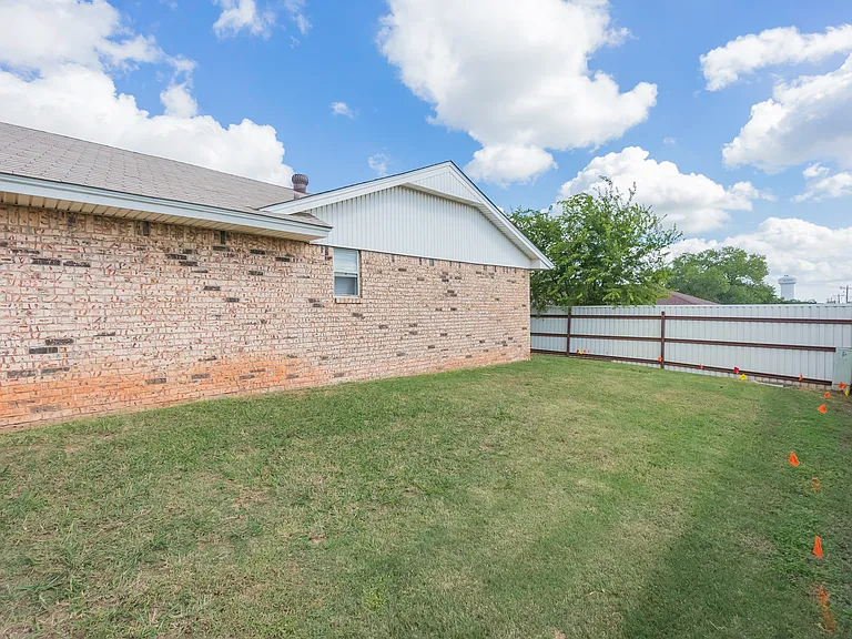 1302 Sequoyah Ave — Photo 26