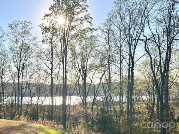 4518 Duplin Dr, Charlotte, NC 28214