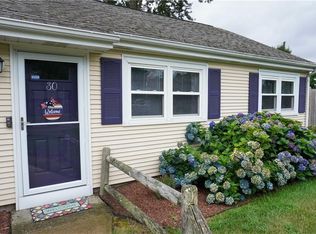 30 Pensacola St, Warwick, RI 02888