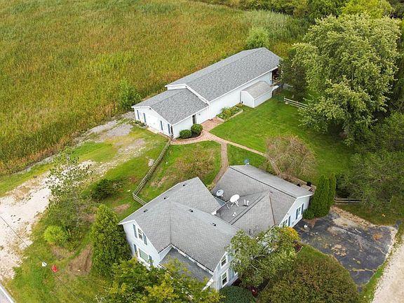 3rd image of 5821 N Benton Carroll Rd