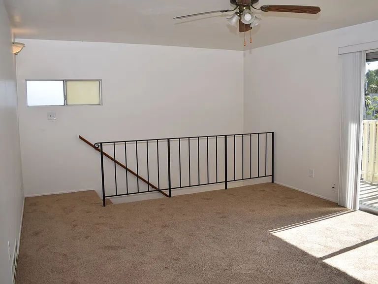 512-516 N Citrus Ave — Photo 22