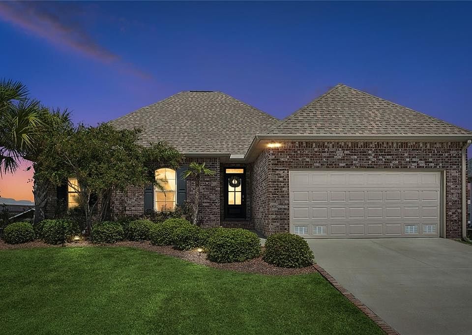 1st image of 236 Moonraker Dr