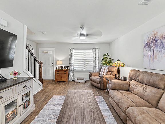 5th image of 111 Myers Ln
