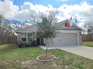 809 Meadow Brook Dr, Caldwell, TX 77836