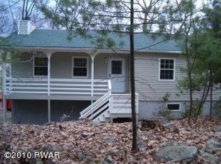187 Westfall Dr, Dingmans Ferry, PA 18328