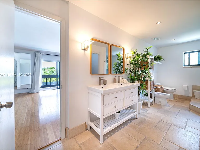 330 SW 133rd Pl — Photo 41