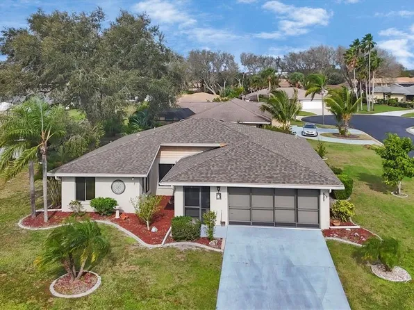 3216 Meadow Run Dr, Venice, FL 34293